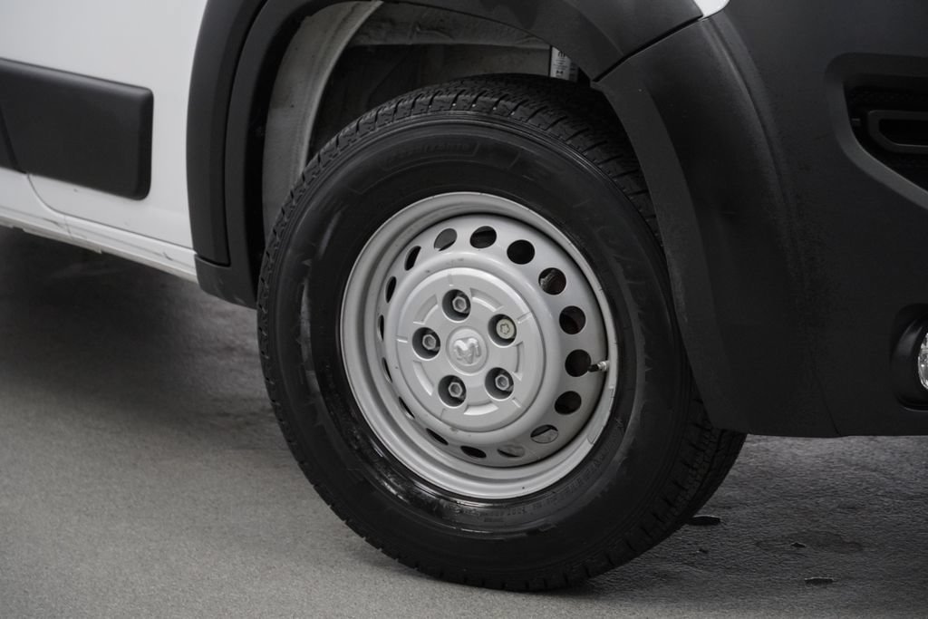 Used 2025 RAM ProMaster 2500 w/ Convenience Group FWD image 5