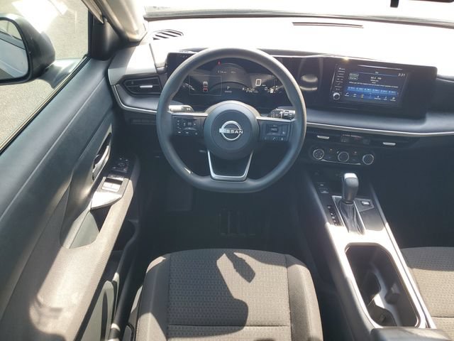 Used 2025 Nissan Kicks S FWD image 14