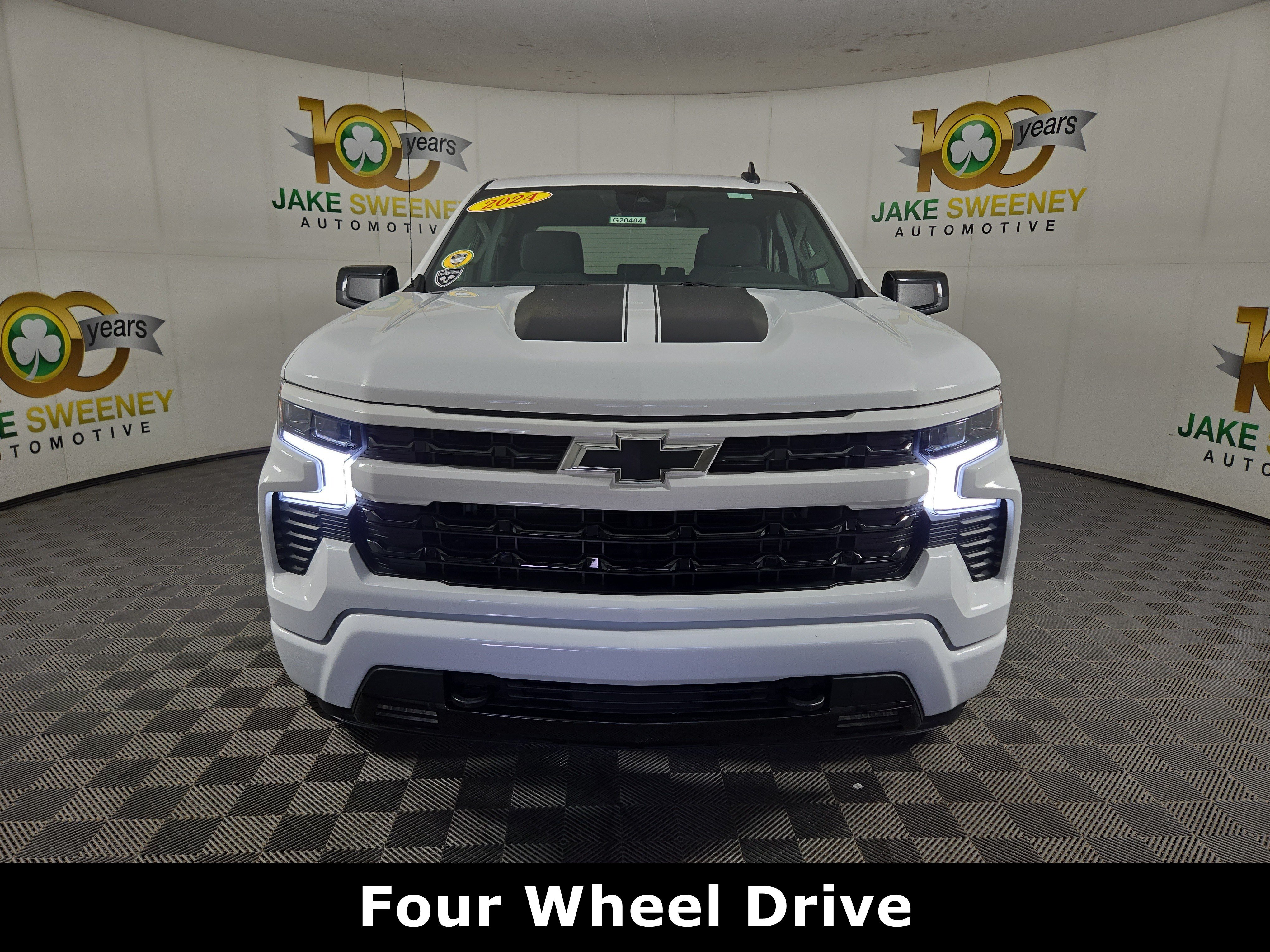 Certified 2024 Chevrolet Silverado 1500 RST w/ Rally Edition AWD/4WD image 2
