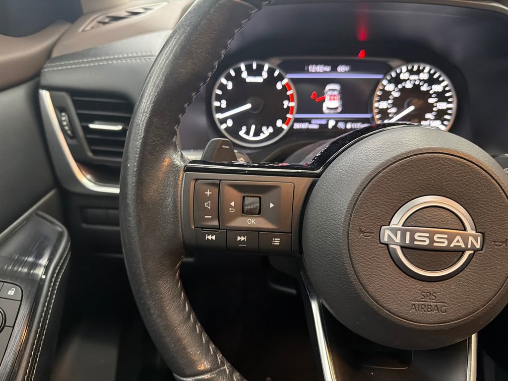 Used 2023 Nissan Rogue SV w/ SV Premium B Package image 27