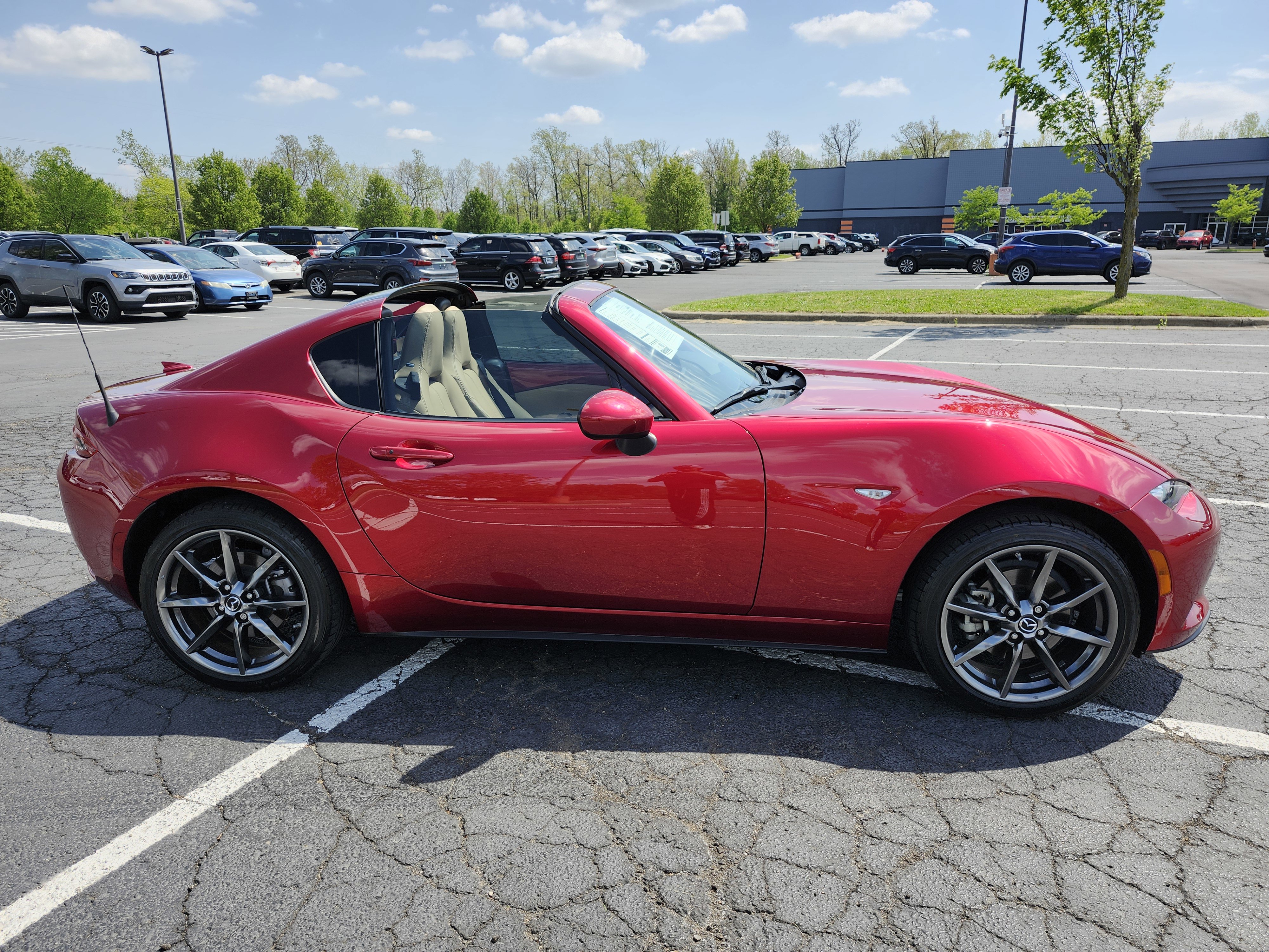 Used 2019 MAZDA MX-5 Miata RF Grand Touring RWD image 15