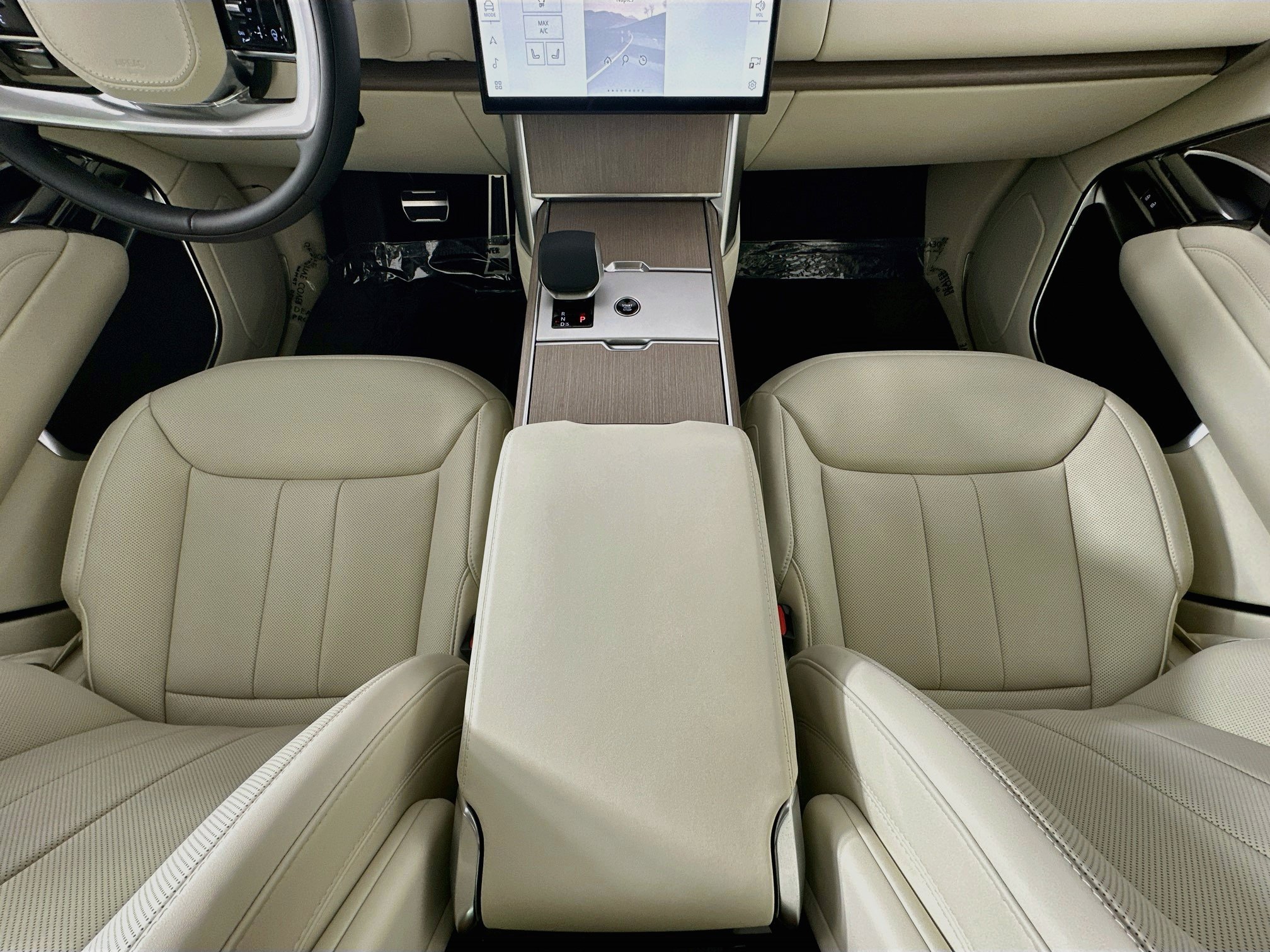 New 2026 Land Rover Range Rover SE AWD/4WD image 21