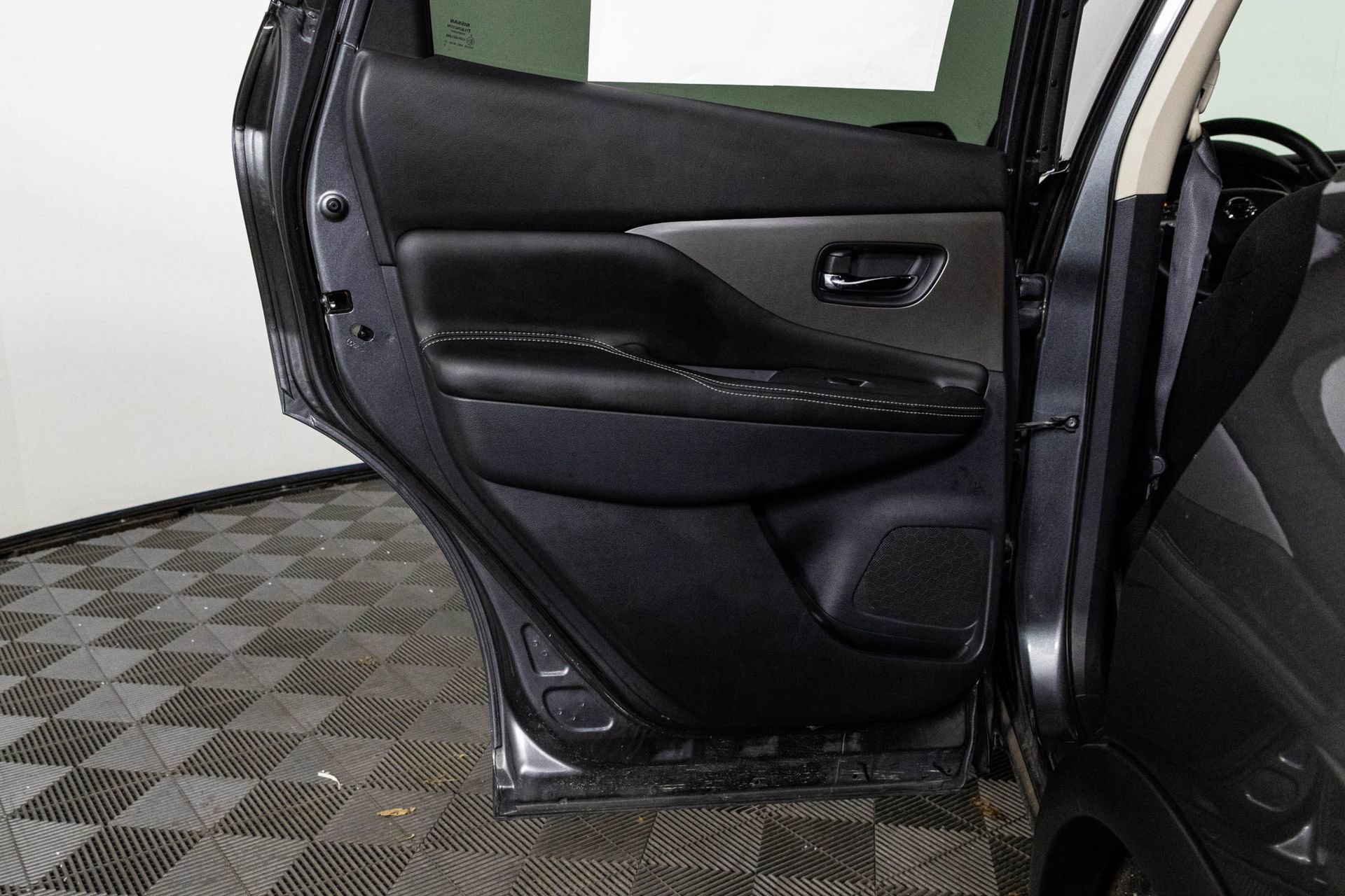 Used 2019 Nissan Murano S image 33