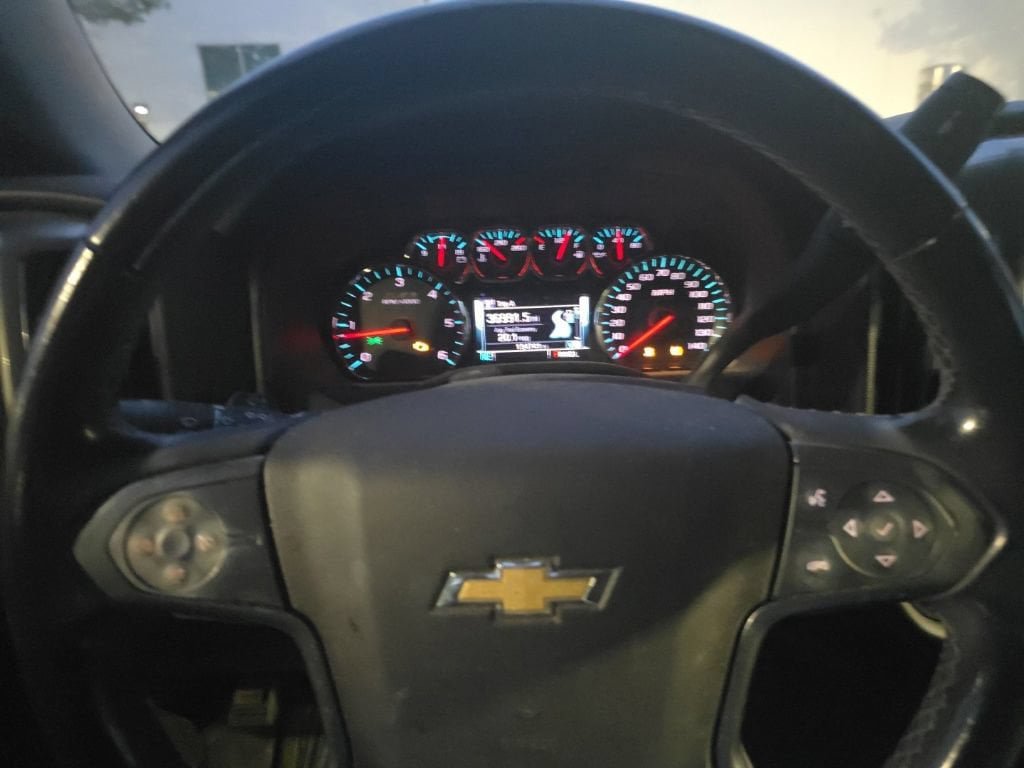 Used 2017 Chevrolet Silverado 1500 LT w/ All Star Edition AWD/4WD image 17