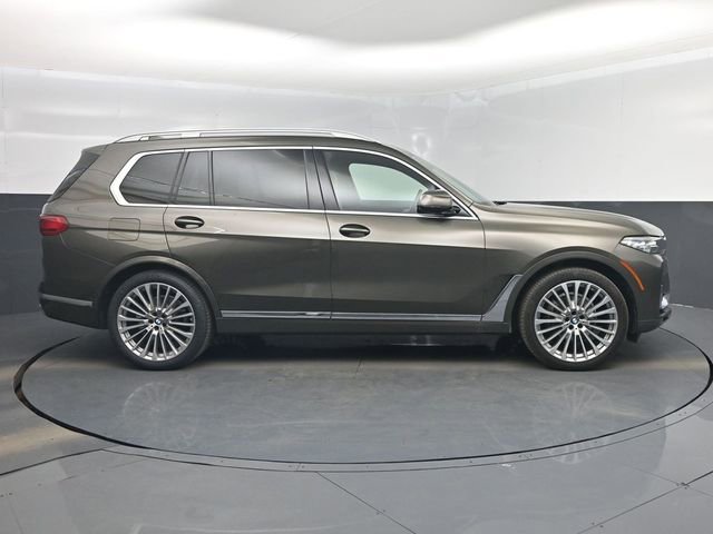 Used 2021 BMW X7 xDrive40i w/ Premium Package image 2