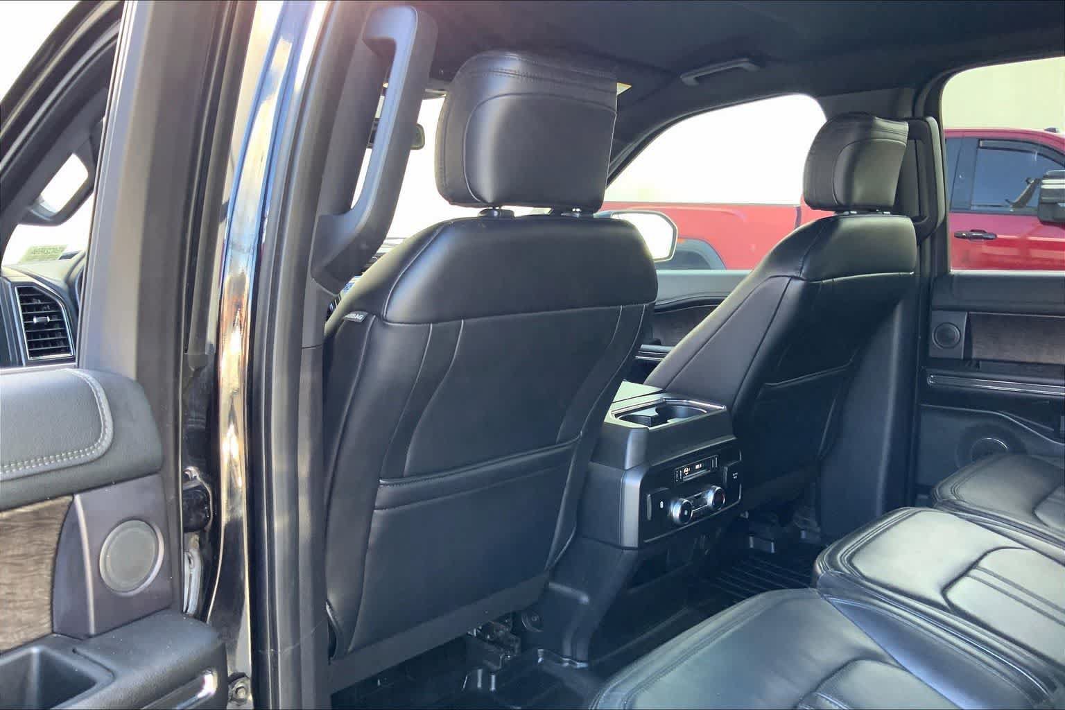 Used 2019 Ford Expedition Limited AWD/4WD image 12