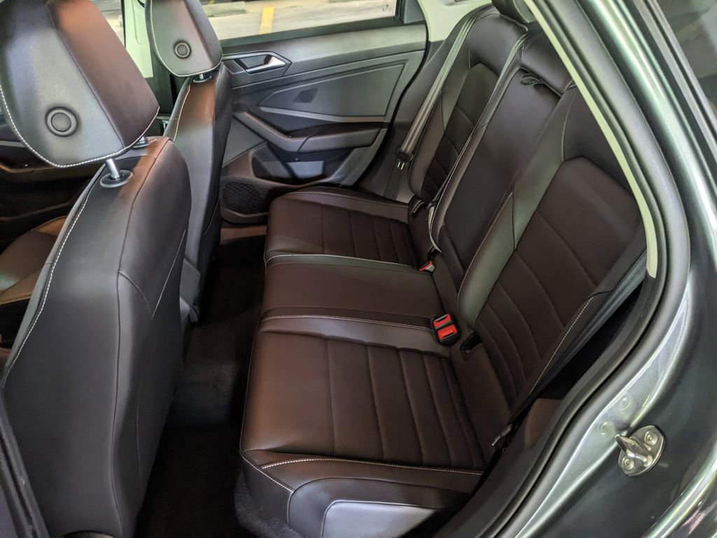 Certified 2023 Volkswagen Jetta SE w/ Panoramic Sunroof Package FWD image 24