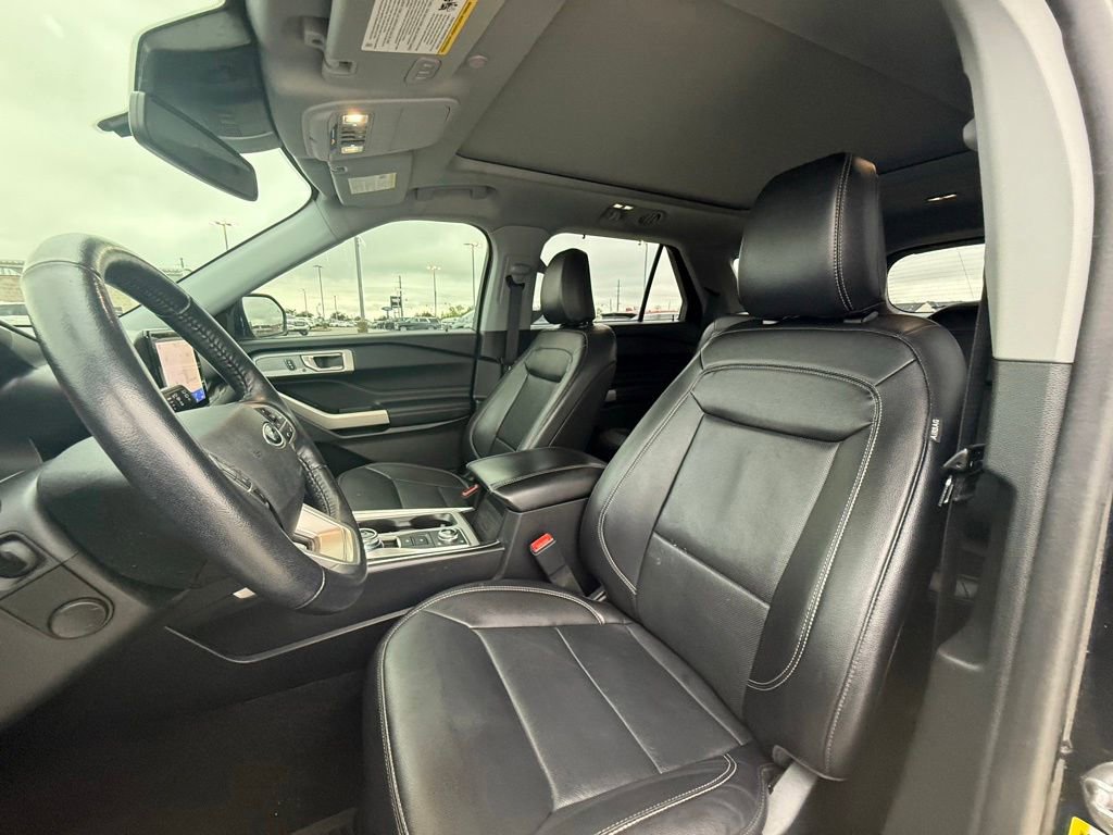Used 2021 Ford Explorer Limited AWD/4WD image 27