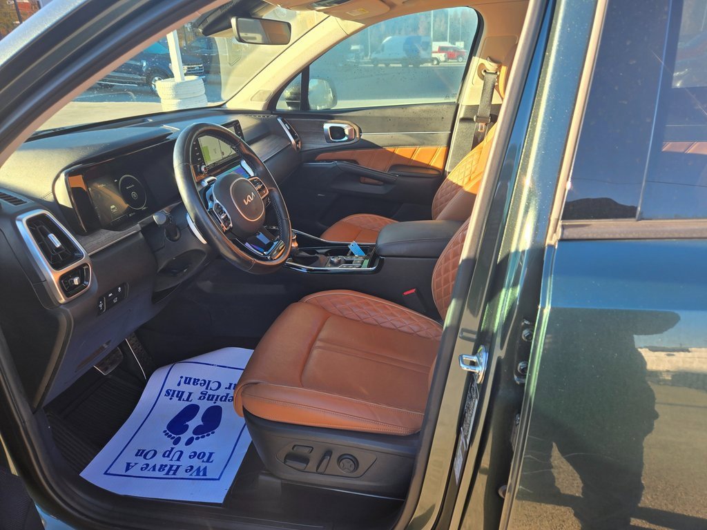 Used 2022 Kia Sorento SX Prestige w/ Rust Color Package image 8