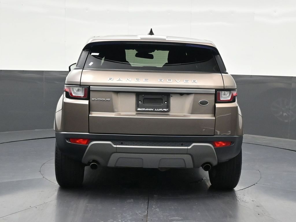 Used 2017 Land Rover Range Rover Evoque SE AWD/4WD image 4