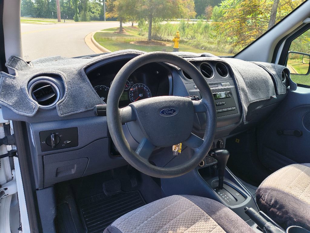 Used 2013 Ford Transit Connect XL image 18
