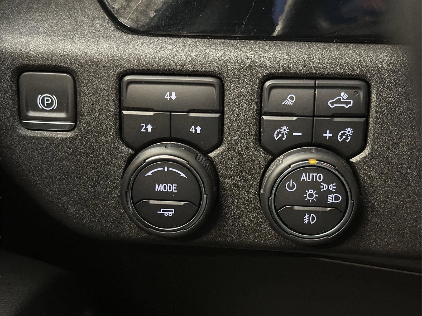 Certified 2024 Chevrolet Silverado 2500 LT w/ All Star Edition image 41