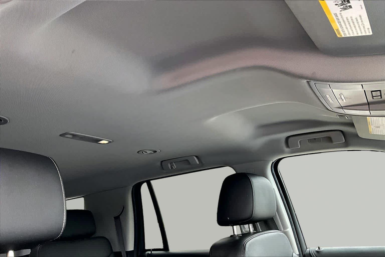 Used 2020 Chevrolet Tahoe Premier RWD image 13