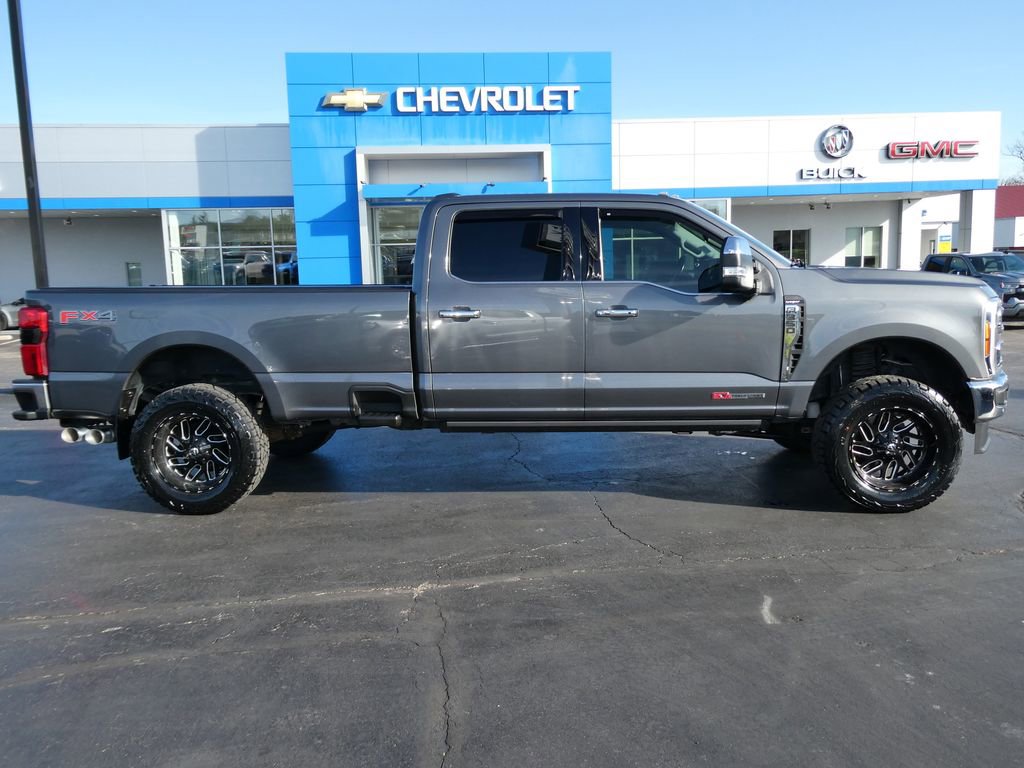 Used 2023 Ford F350 Lariat w/ Lariat Ultimate Package image 4
