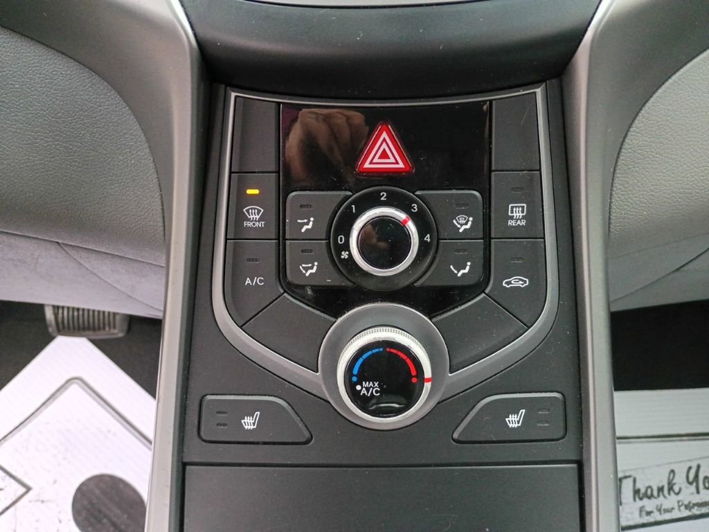 Used 2014 Hyundai Elantra Limited image 27