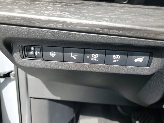 Used 2023 Nissan Ariya AWD/4WD image 29