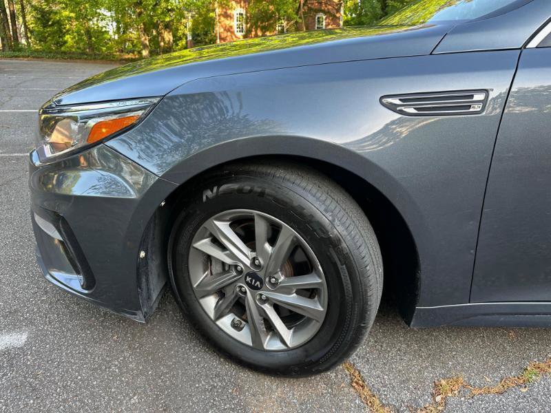 Used 2019 Kia Optima LX image 3