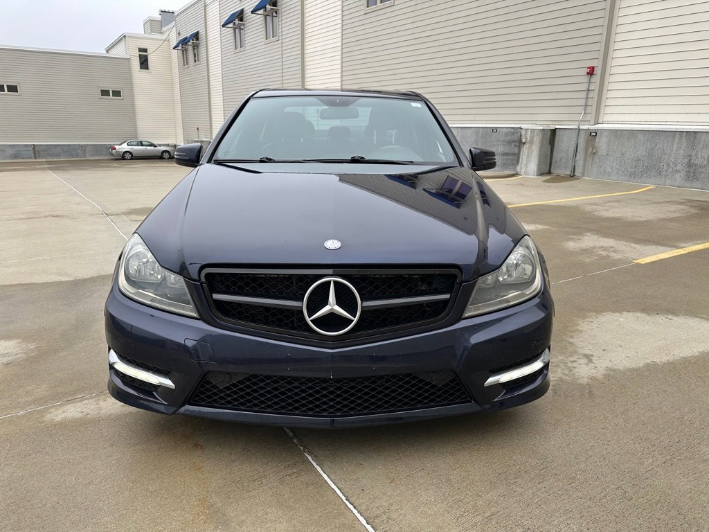 Used 2013 Mercedes-Benz C 300 4MATIC Sedan image 2