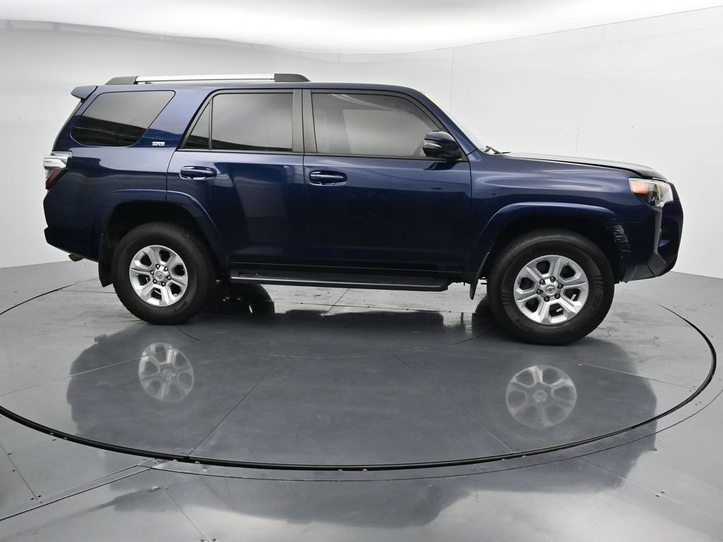 Used 2020 Toyota 4Runner SR5 Premium w/ Moonroof Package AWD/4WD image 9