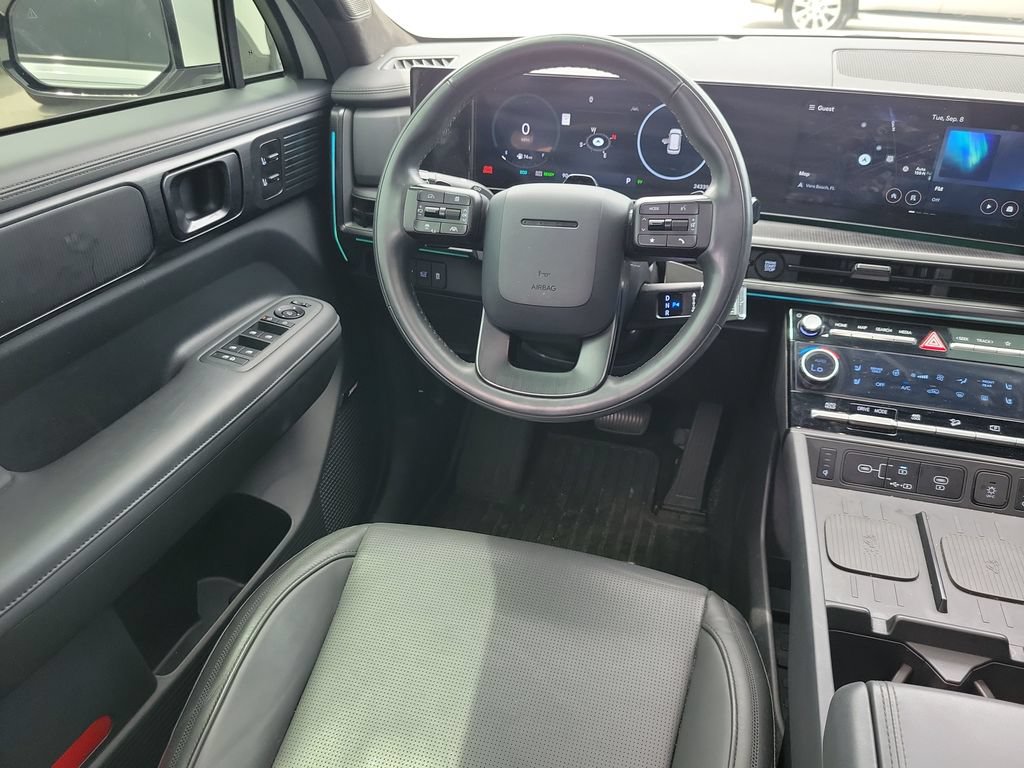 Used 2025 Hyundai Santa Fe Calligraphy AWD/4WD image 27