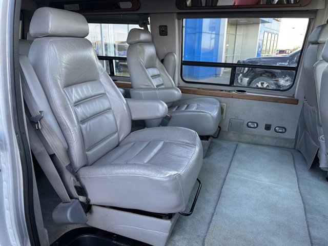 Used 2004 Ford E-150 and Econoline 150 image 12