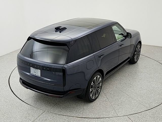 New 2026 Land Rover Range Rover Long Wheelbase SE AWD/4WD image 33