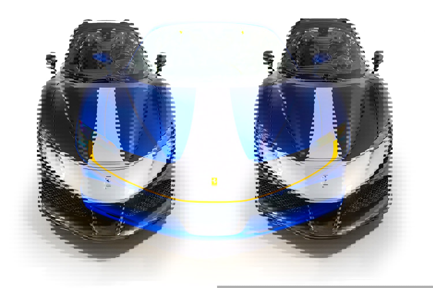 Used 2022 Ferrari SF90 Spider image 10