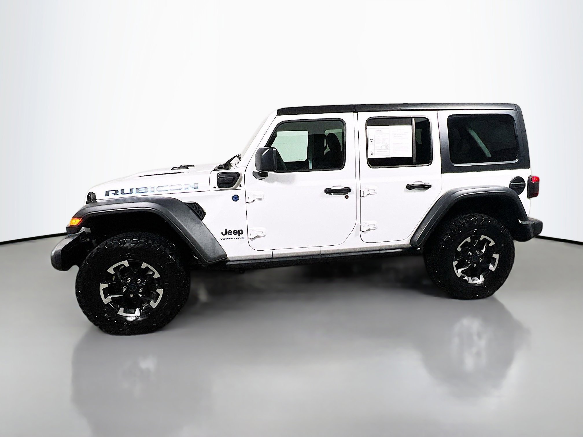 Used 2025 Jeep Wrangler Unlimited Rubicon 4xe w/ Safety Group image 9