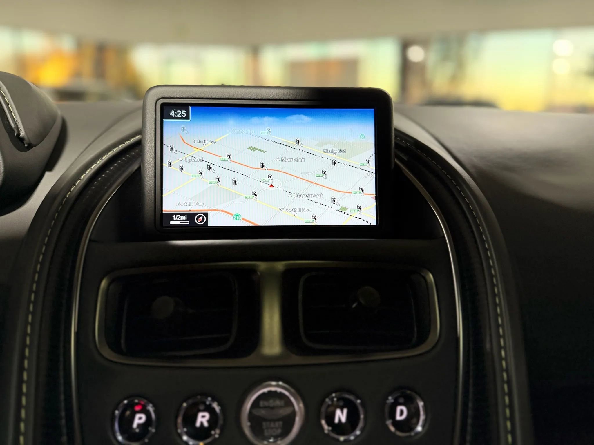 Used 2019 Aston Martin DB11 AMR image 26