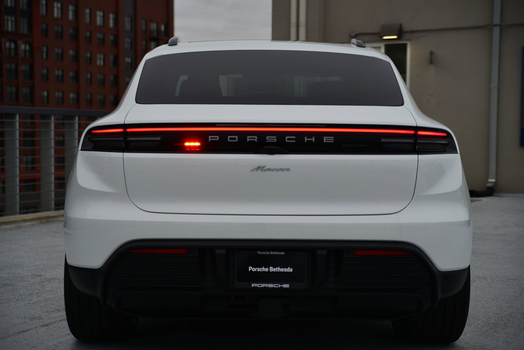 New 2025 Porsche Macan Electric RWD image 10