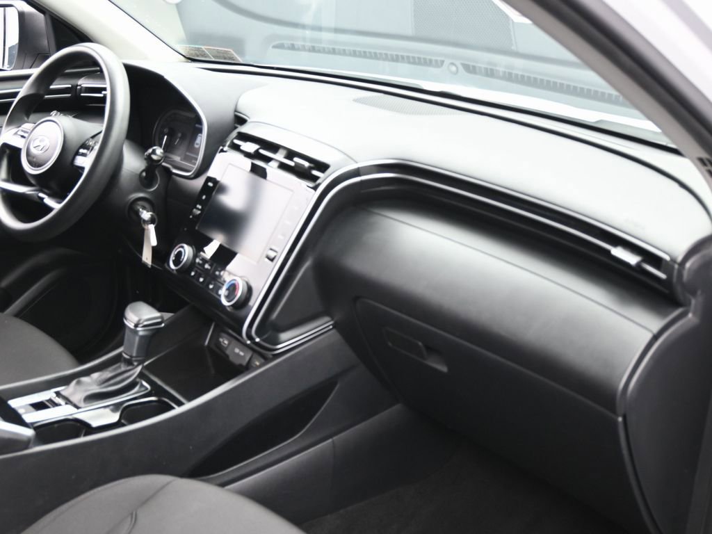 Used 2022 Hyundai Tucson SE image 31