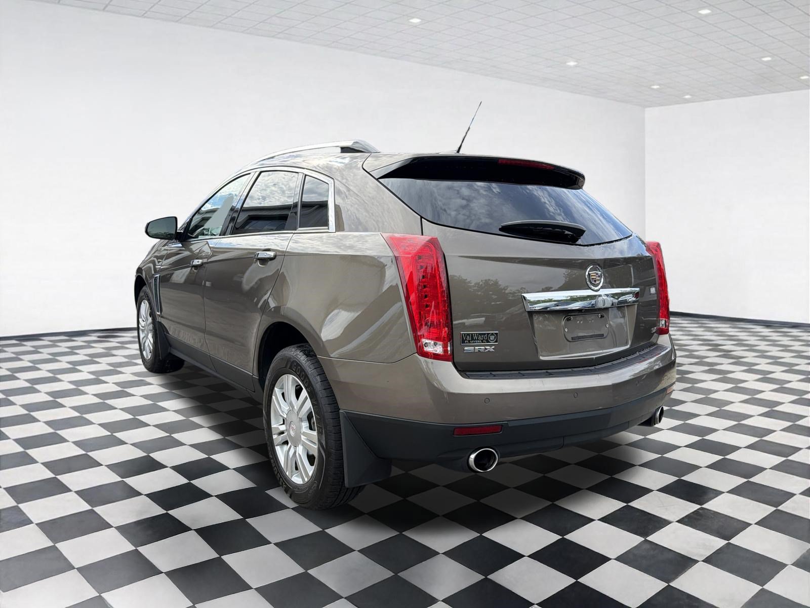 Used 2016 Cadillac SRX Luxury w/ Driver Awareness Package FWD image 6