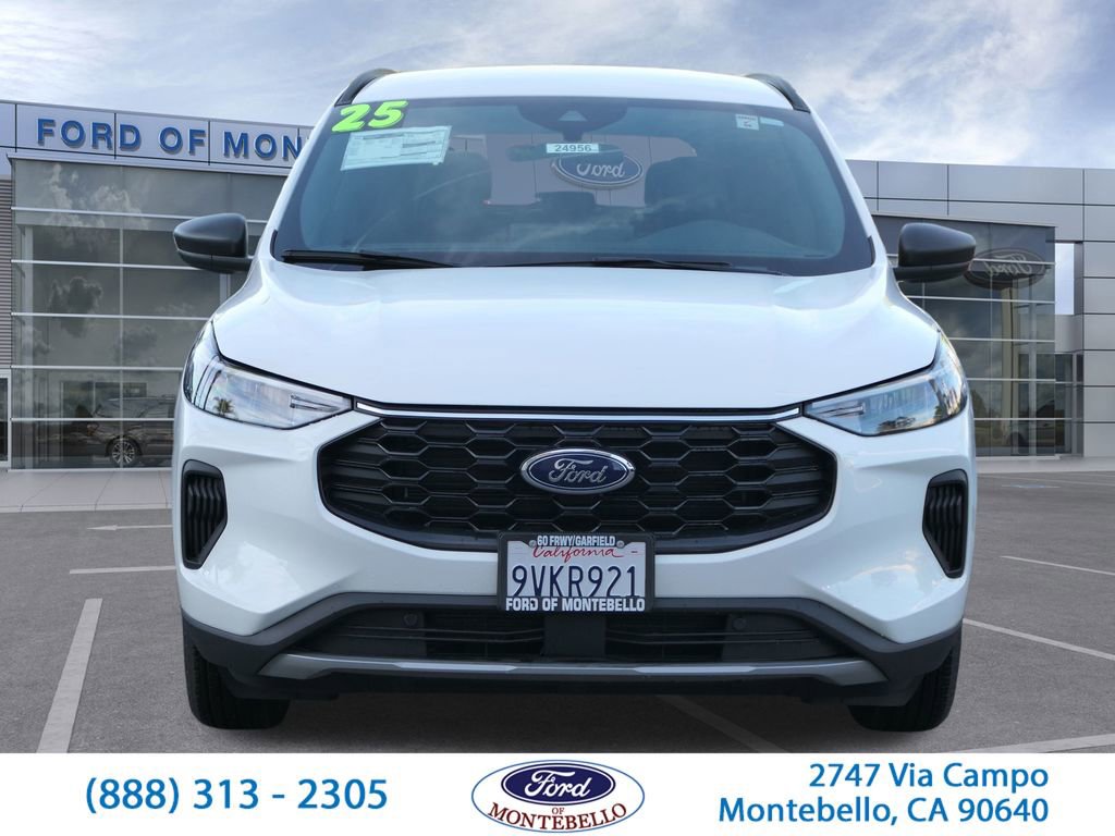 Used 2025 Ford Escape ST-Line w/ Equipment Group 301A image 9