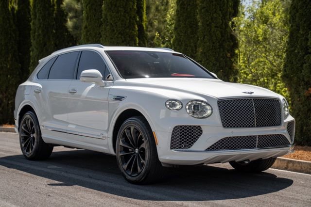 Used 2022 Bentley Bentayga AWD/4WD image 18