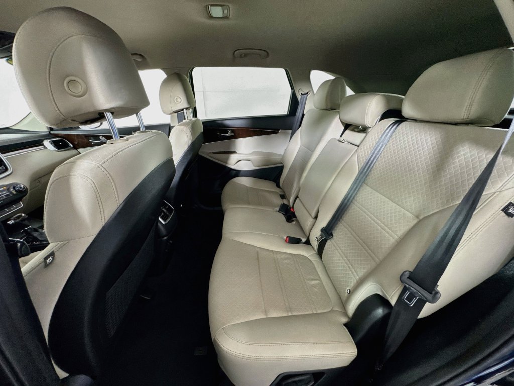 Used 2017 Kia Sorento FWD w/ LX Convenience Package image 23