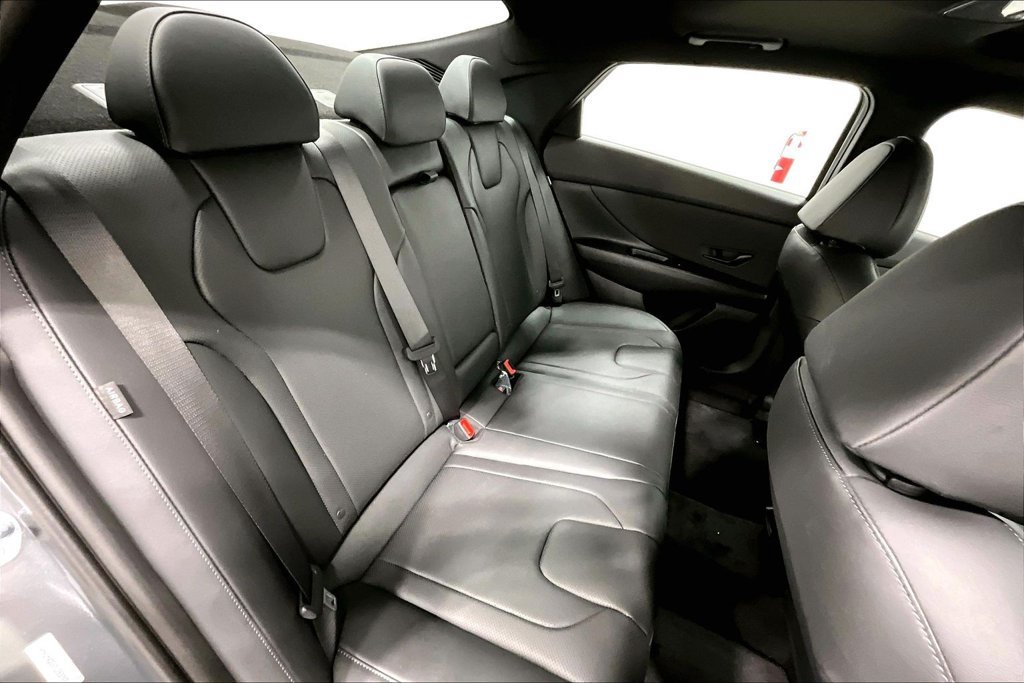 New 2026 Hyundai Elantra SEL Sport FWD image 9