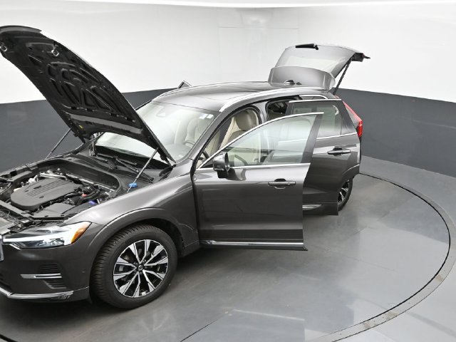 Used 2023 Volvo XC60 B5 Plus w/ Climate Package AWD/4WD image 50