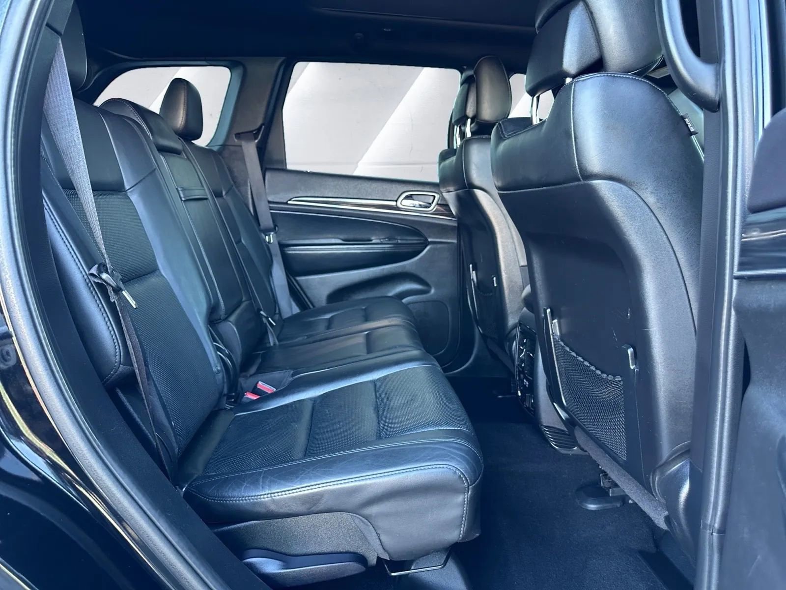 Used 2020 Jeep Grand Cherokee Limited w/ Luxury Group II image 11