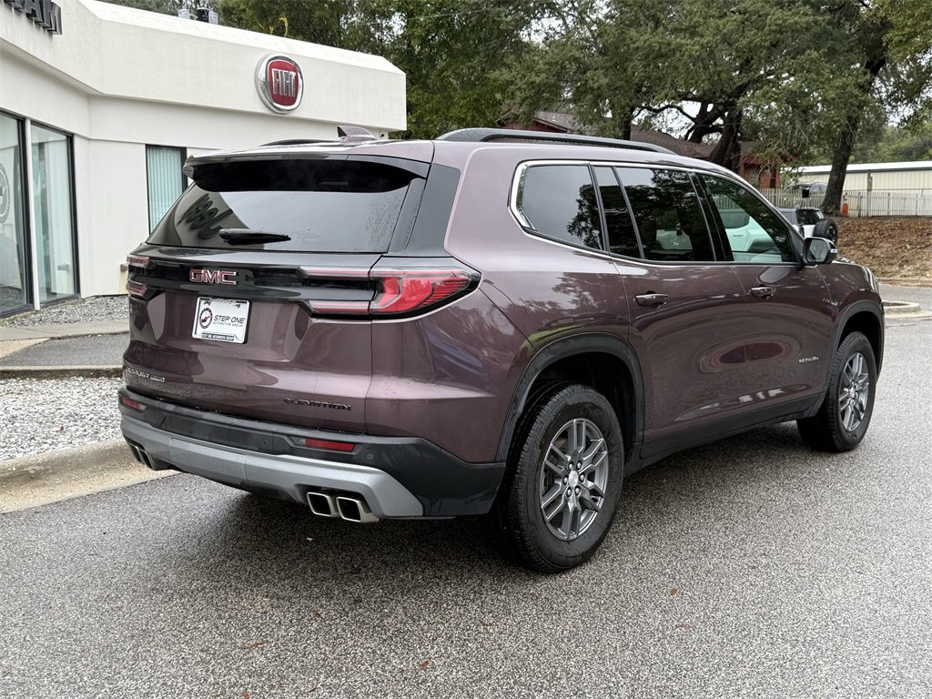 Used 2025 GMC Acadia Elevation image 5