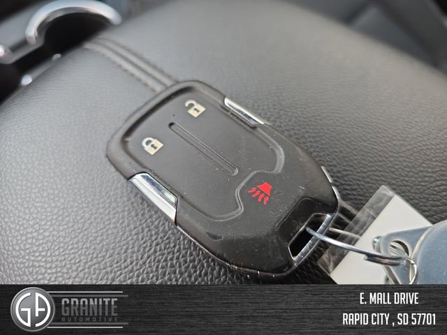 Used 2024 GMC Terrain SLE image 28