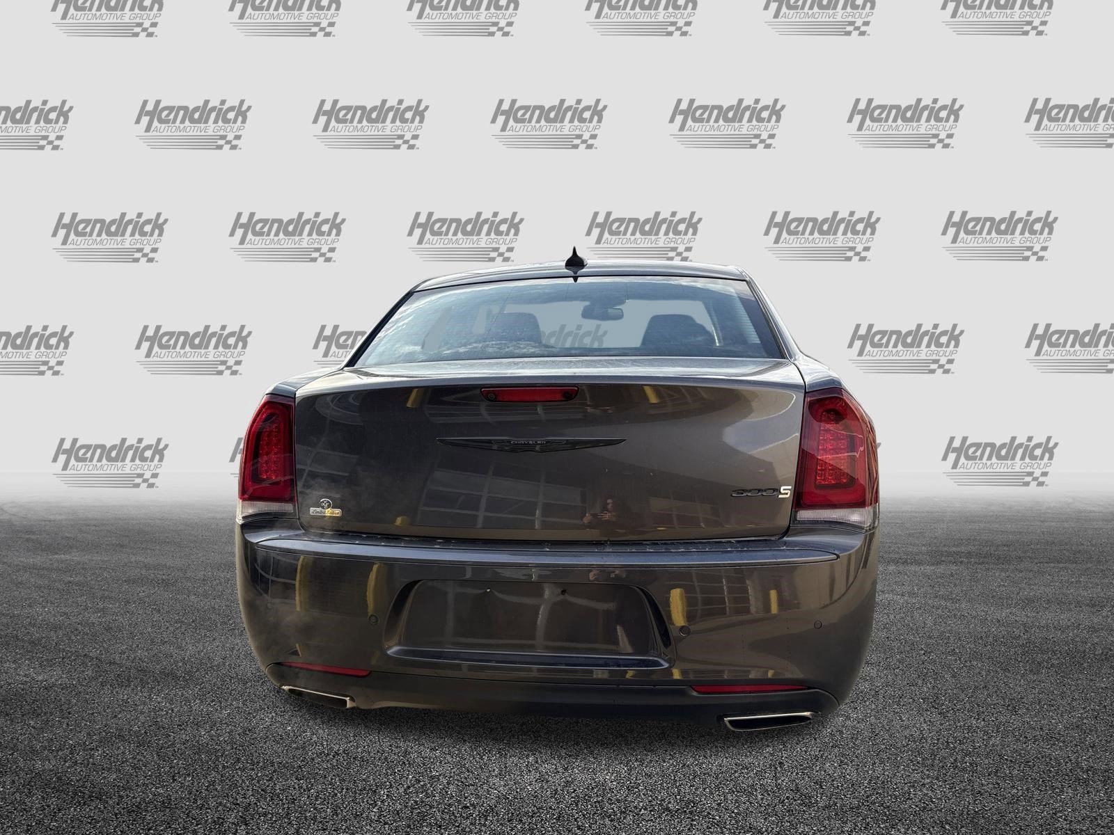 Used 2023 Chrysler 300 Touring L w/ Popular Equipment Group image 9