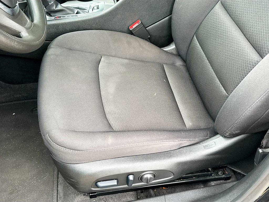 Used 2024 Chevrolet Malibu LT image 18