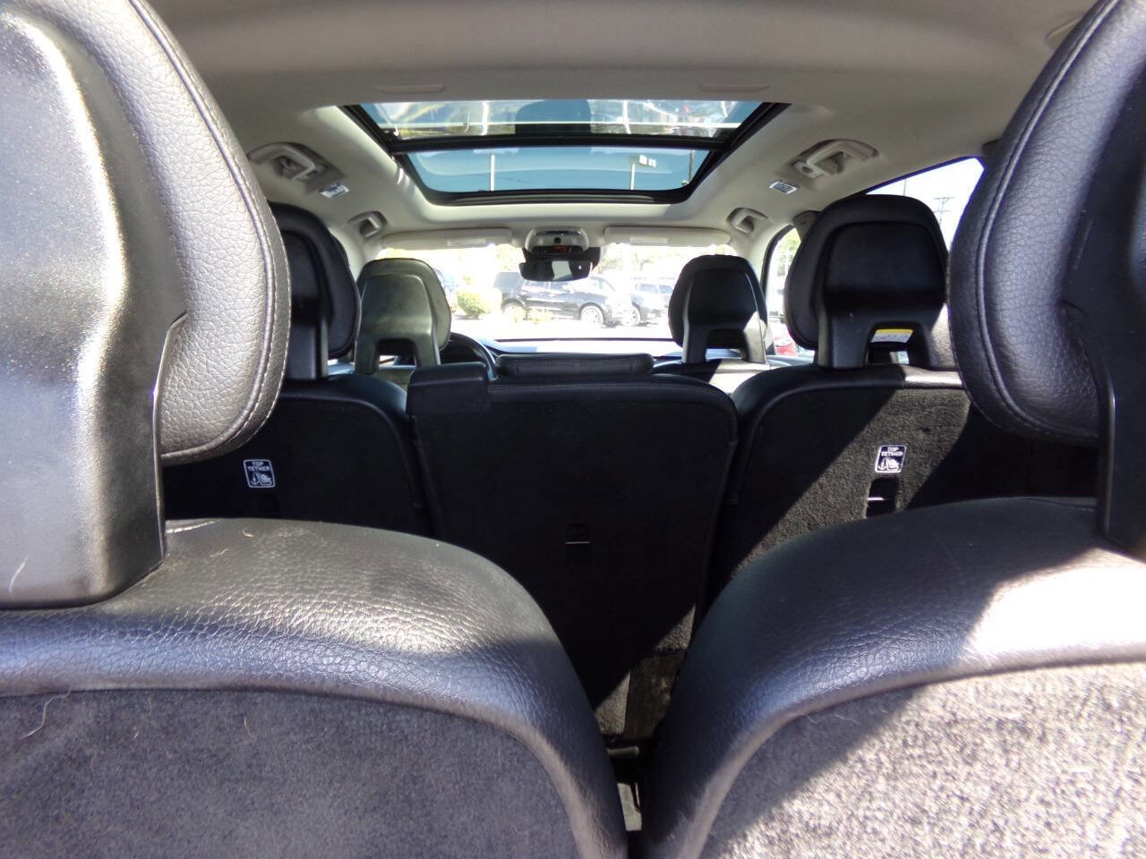 Used 2016 Volvo XC90 T6 Momentum w/ Momentum Plus Package image 22