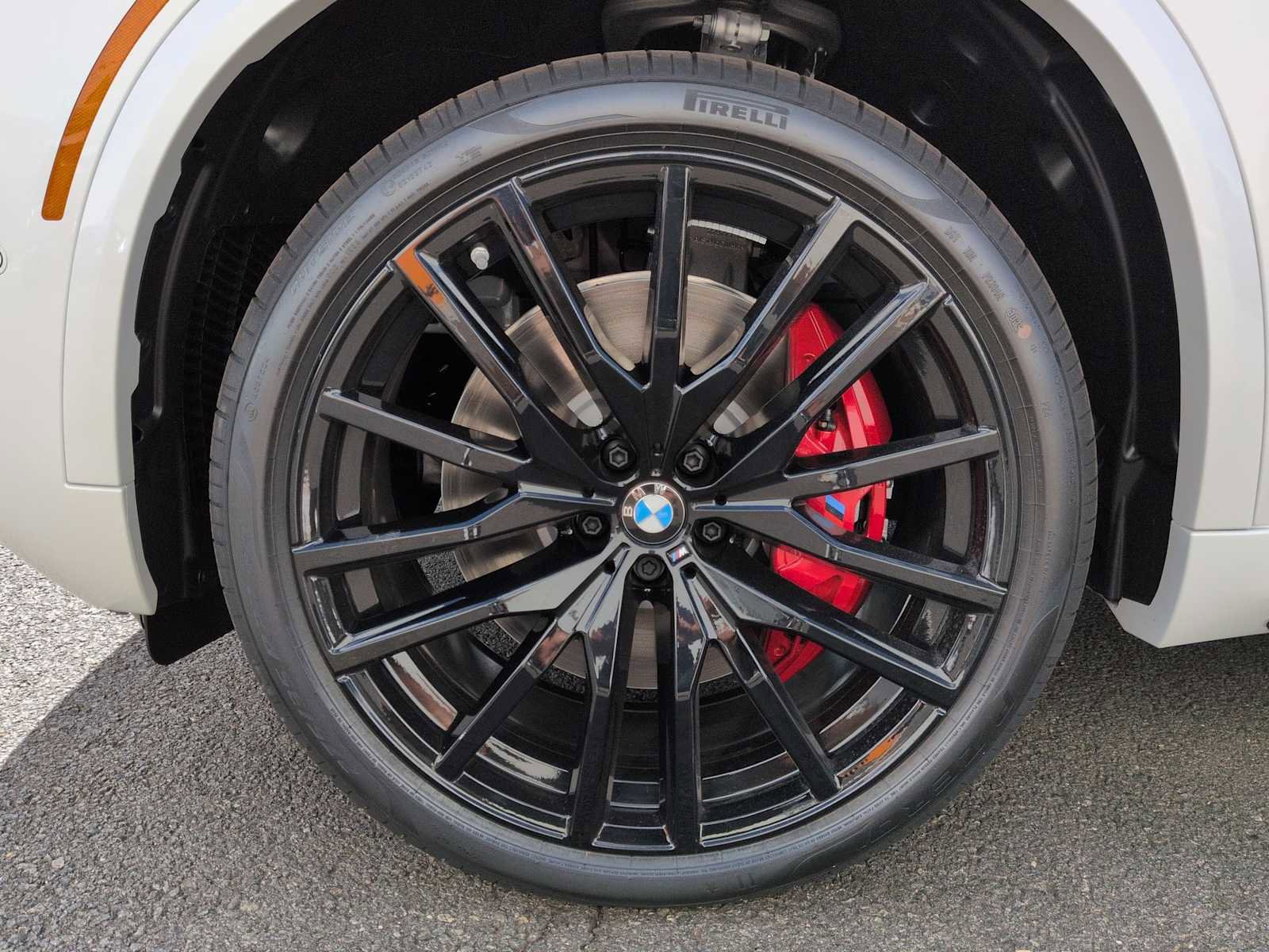 New 2026 BMW X5 M60i w/ Climate Comfort Package image 14