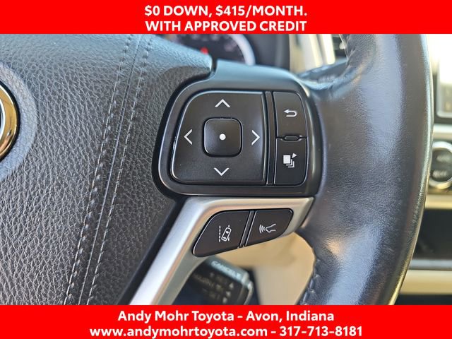 Used 2017 Toyota Highlander XLE AWD/4WD image 16