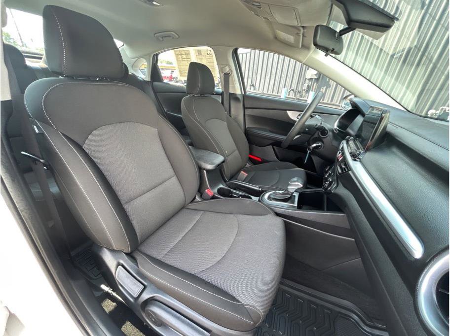 Used 2023 Kia Forte LXS image 20
