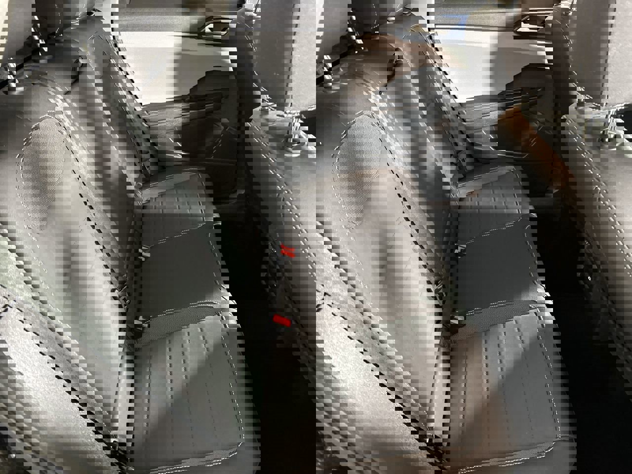 Used 2024 Volkswagen Taos SE image 24