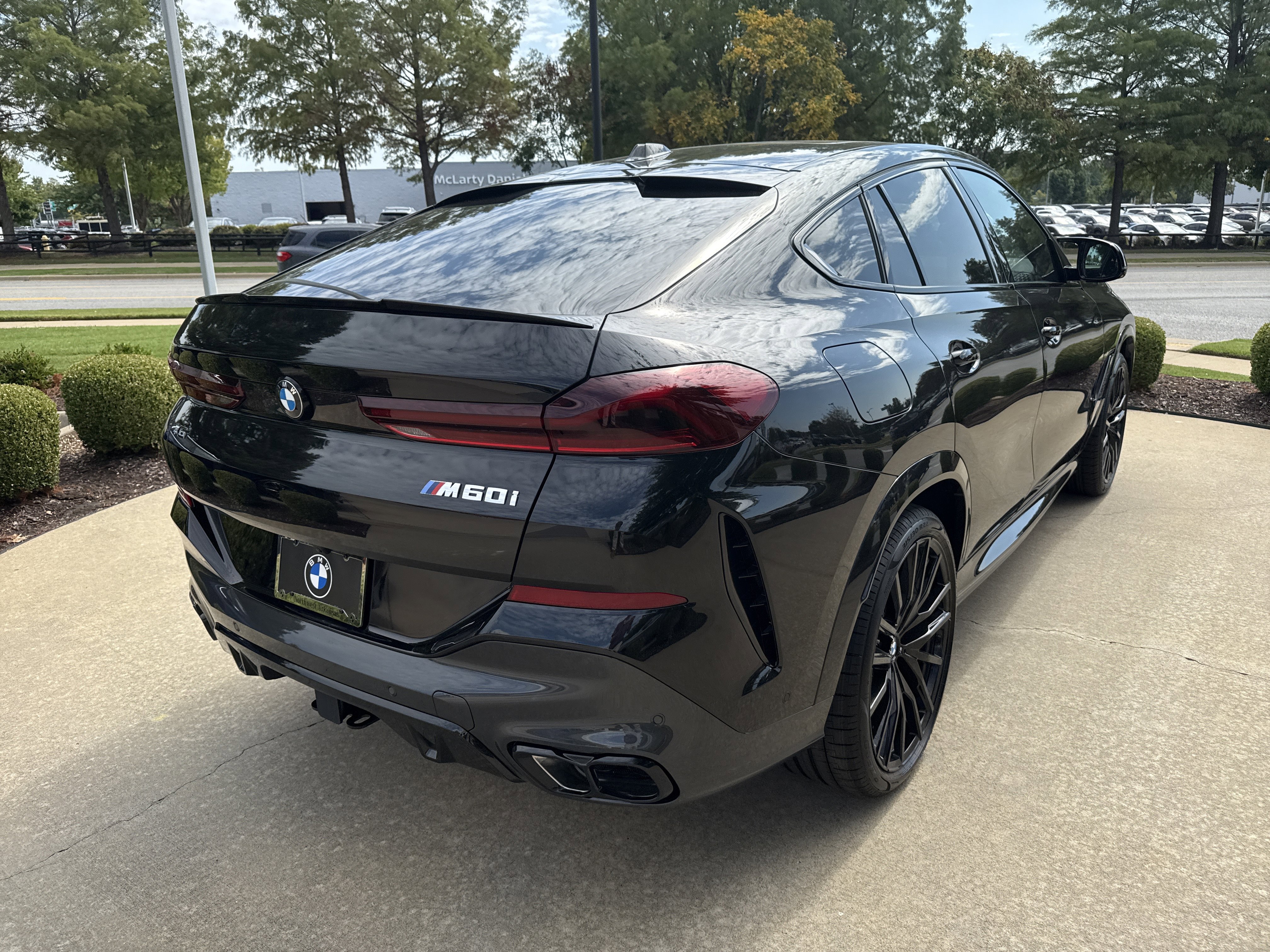 New 2026 BMW X6 M60i image 5