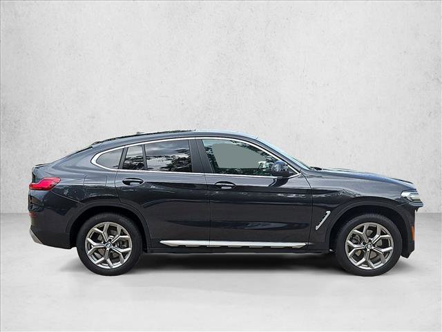 Used 2025 BMW X4 xDrive30i image 4