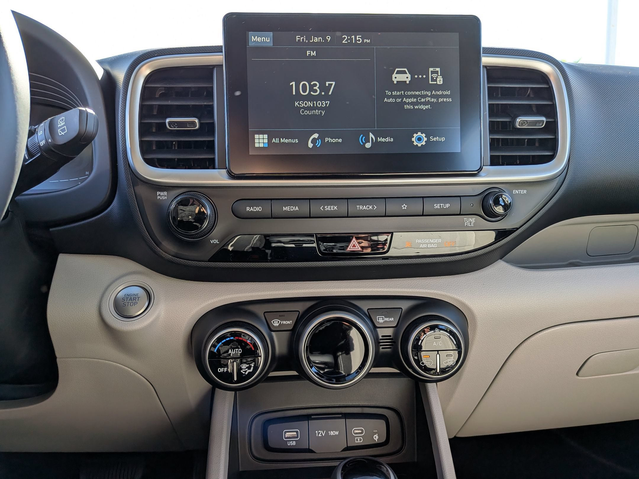 New 2026 Hyundai Venue SEL FWD image 10